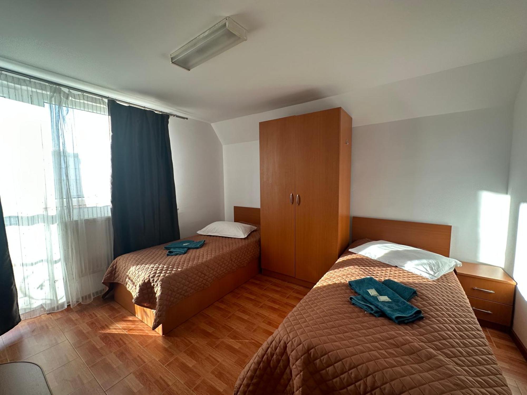 Casa Rustic Cazare Piteşti Exterior foto